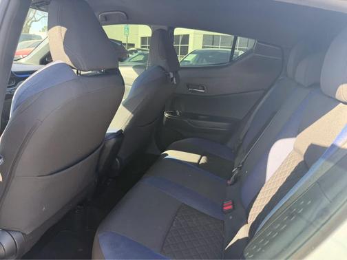 2021 Toyota C-HR XLE