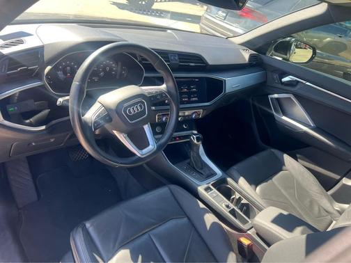 2020 Audi Q3 45 S line Premium