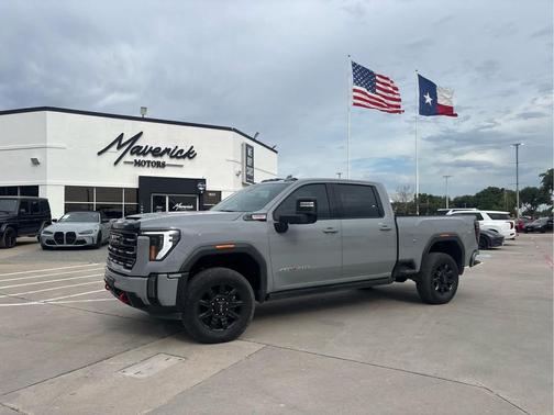 Thunderstorm Gray 2024 GMC Sierra 2500 AT4