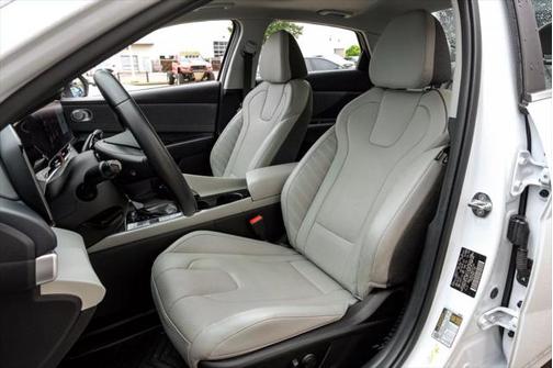 2022 Hyundai ELANTRA Limited