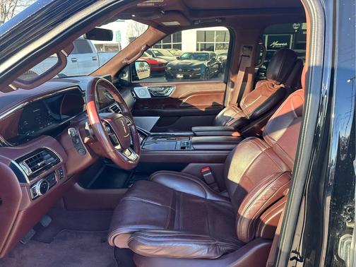 2018 Lincoln Navigator Black Label