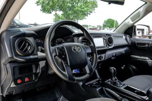 2016 Toyota Tacoma SR