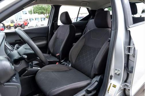 2019 Nissan Kicks S