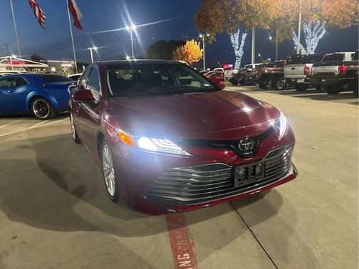 2018 Toyota Camry XLE