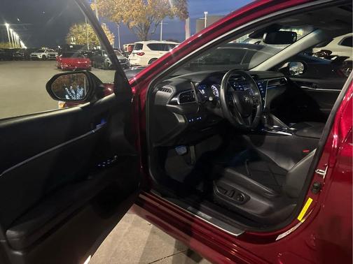 2018 Toyota Camry XLE