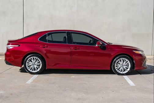 2018 Toyota Camry XLE