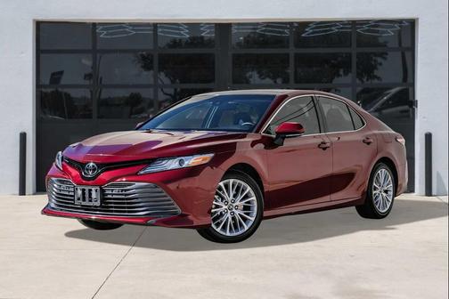 2018 Toyota Camry XLE