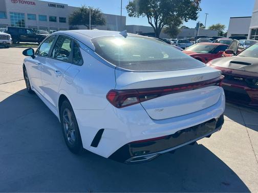 2022 Kia K5 LXS