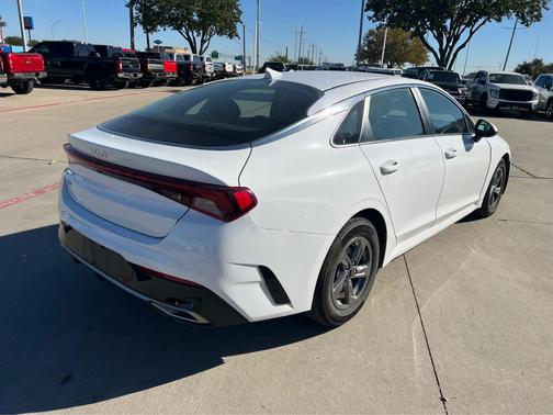 2022 Kia K5 LXS