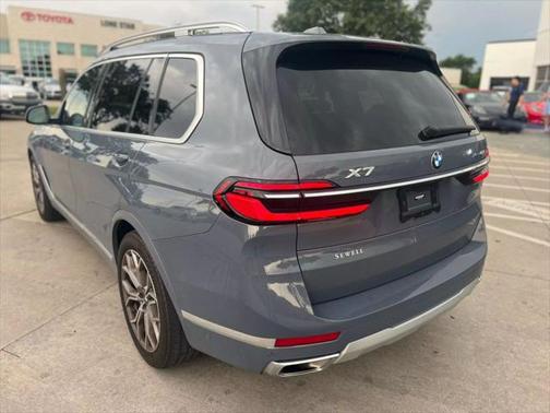 2023 BMW X7 xDrive40i