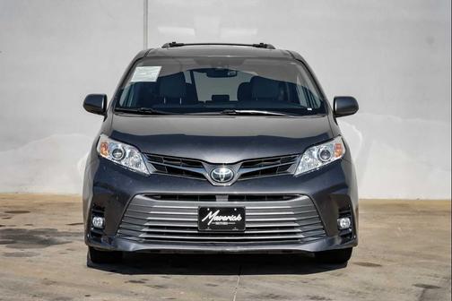 2018 Toyota Sienna XLE