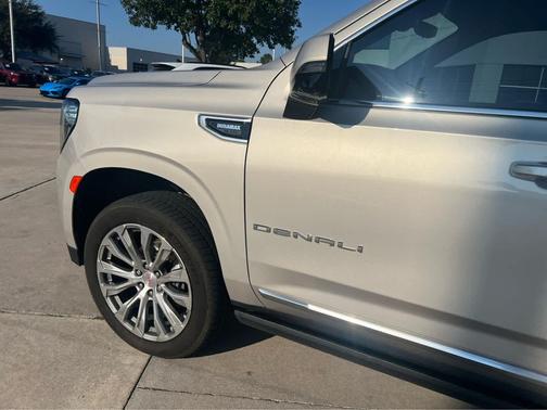2021 GMC Yukon XL Denali