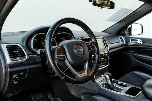 2021 Jeep Grand Cherokee Laredo