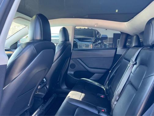 2022 Tesla Model Y Performance Dual Motor All-Wheel Drive