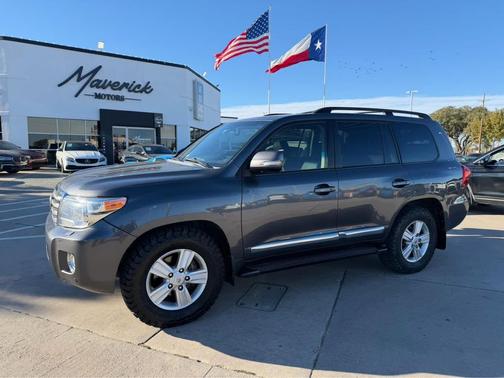 2015 Toyota Land Cruiser Base