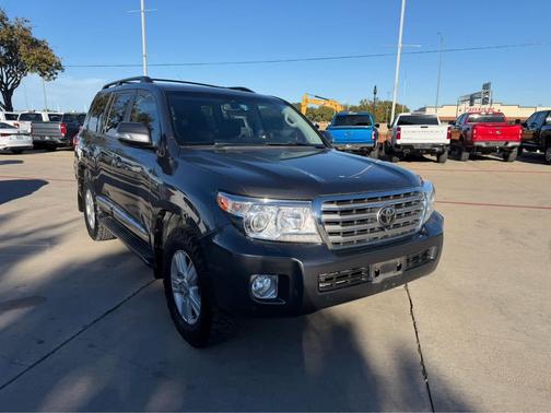 2015 Toyota Land Cruiser Base