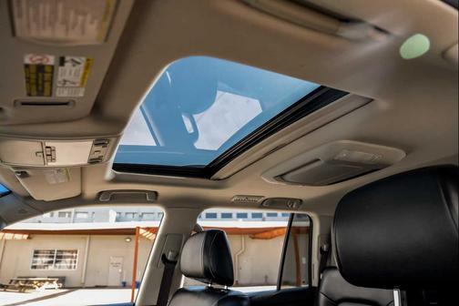 2015 Toyota Land Cruiser Base