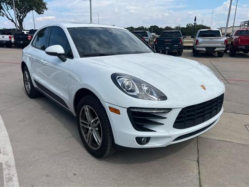 2018 Porsche Macan AWD