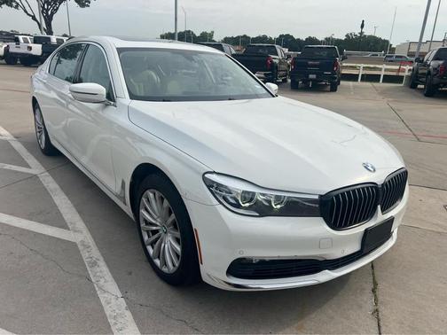 2017 BMW 740 740i