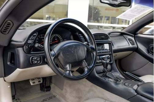 2003 Chevrolet Corvette Base