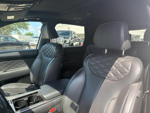 Hyper White 2022 Hyundai PALISADE Calligraphy