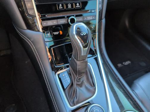 2020 INFINITI Q60 3.0T LUXE