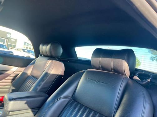 2005 Ford Thunderbird Deluxe