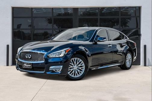 2016 INFINITI Q70L 3.7