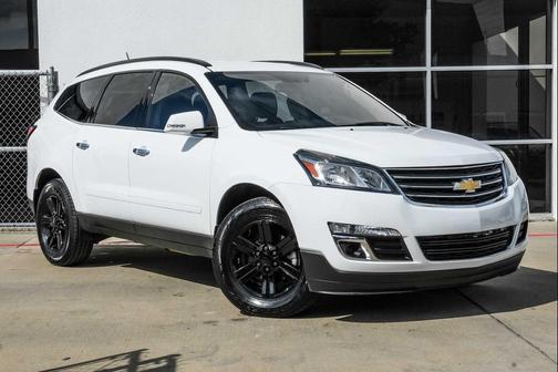 2017 Chevrolet Traverse 2LT