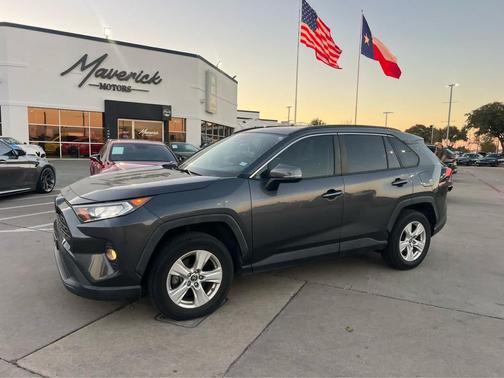 2019 Toyota RAV4 XLE