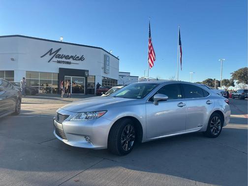 2014 Lexus ES 300h Base