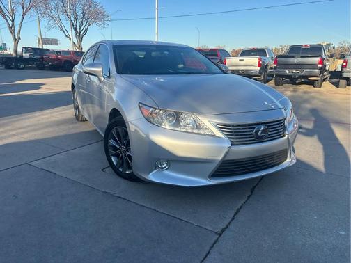 2014 Lexus ES 300h Base