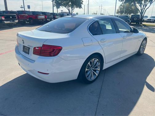 2016 BMW 528 528i