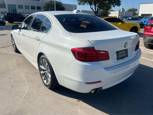 2016 BMW 528 528i