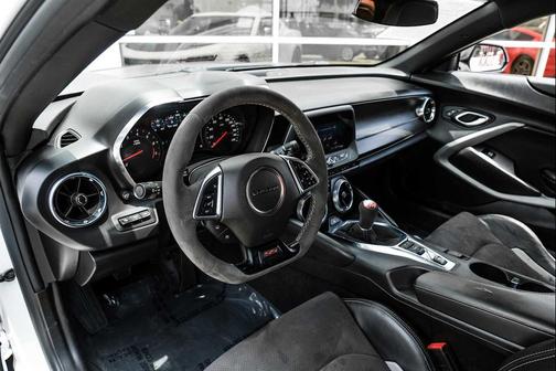 Summit White 2021 Chevrolet Camaro 1SS