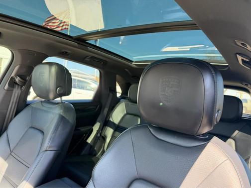 2022 Porsche Cayenne Cayenne