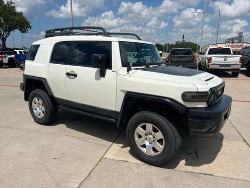 2013 Toyota FJ Cruiser Base