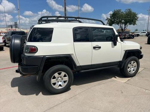 2013 Toyota FJ Cruiser Base