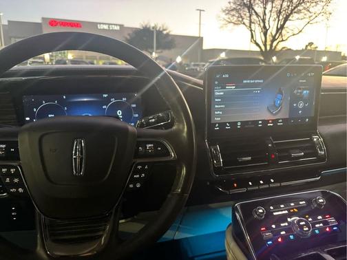 2024 Lincoln Navigator Black Label