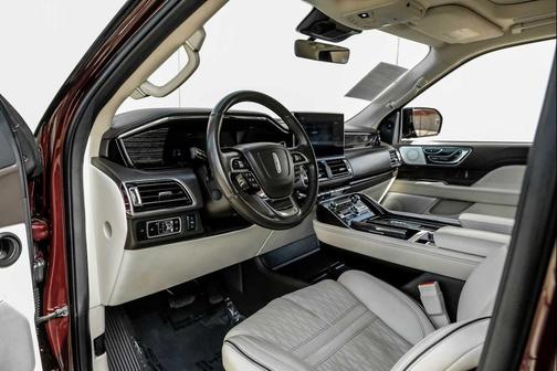 2024 Lincoln Navigator Black Label