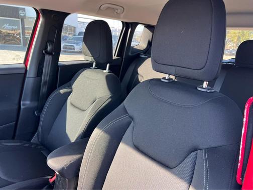 2021 Jeep Renegade Jeepster FWD