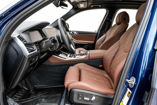 Phytonic Blue Metallic 2023 BMW X5 xDrive40i