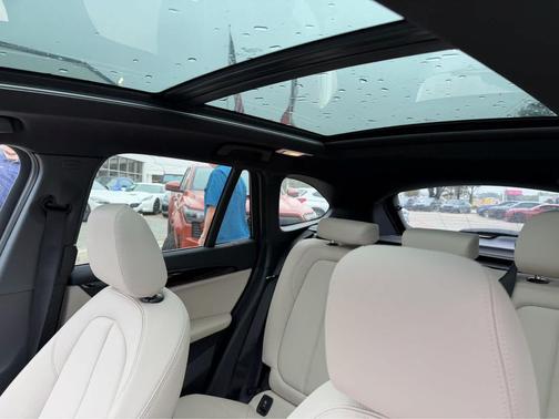 2021 BMW X1 sDrive28i