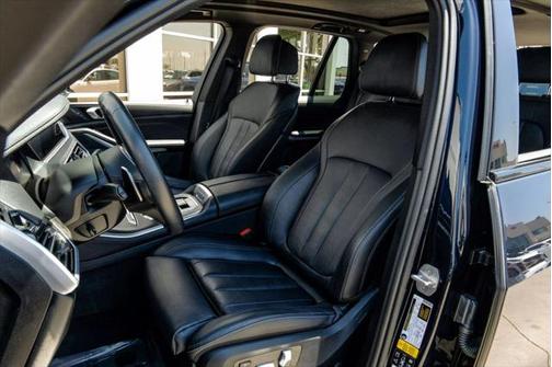 2020 BMW X5 M50i