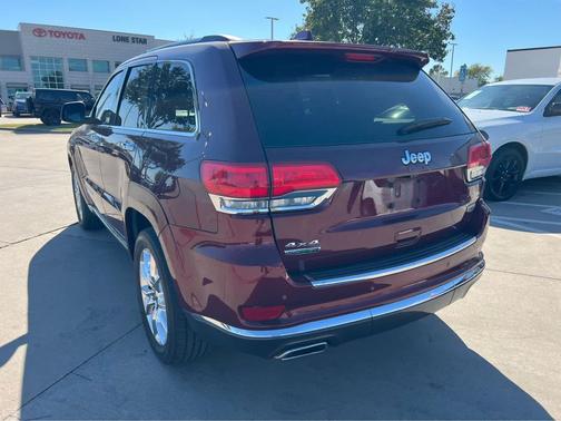 2016 Jeep Grand Cherokee Summit