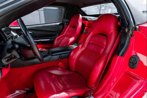 2004 Chevrolet Corvette Base