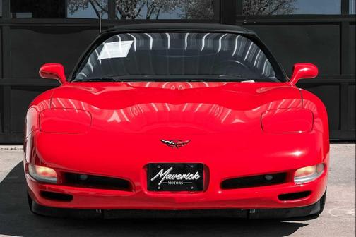 2004 Chevrolet Corvette Base