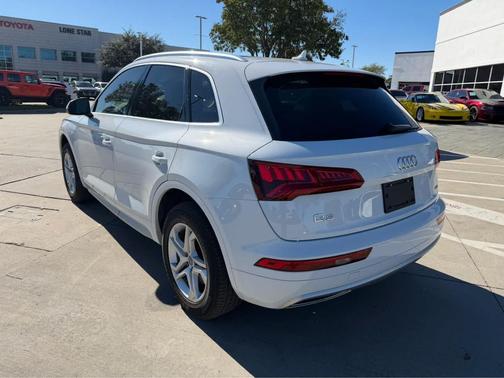 2019 Audi Q5 45 Premium
