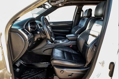 2017 Jeep Grand Cherokee SRT