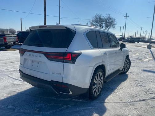 2023 Lexus LX 600 Ultra Luxury